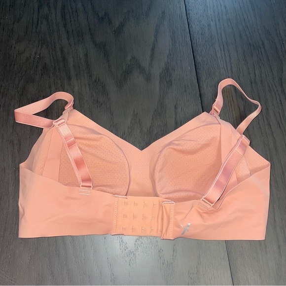 Knix Leakproof Nursing Bra - Picture 2 of 3